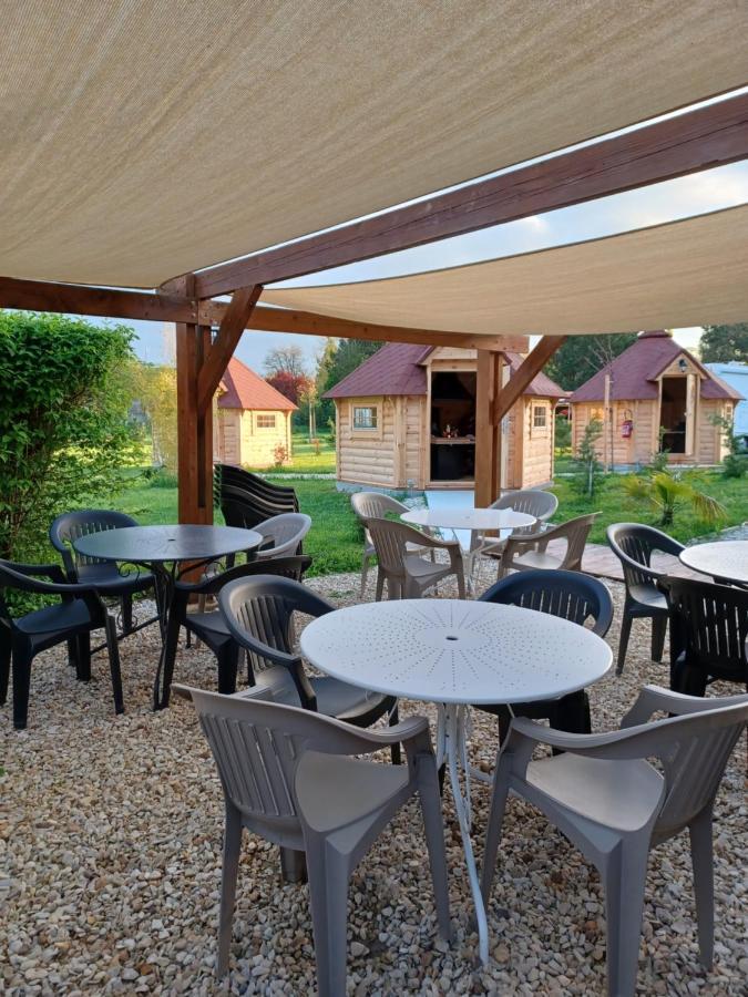 Camping Le Vallage Attigny 외부 사진